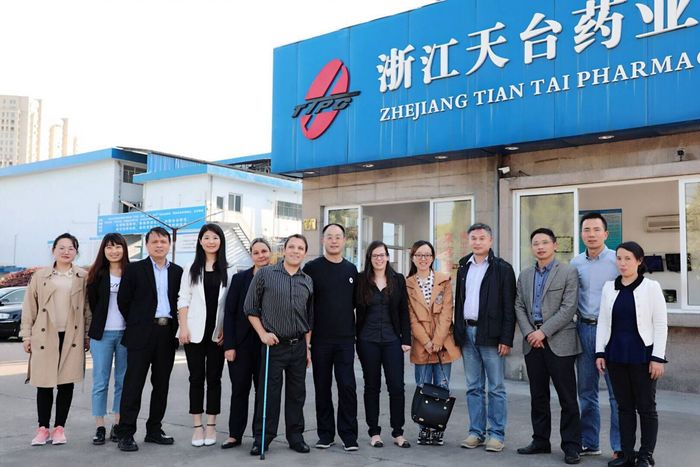 优选 克林霉素磷酸酯凝